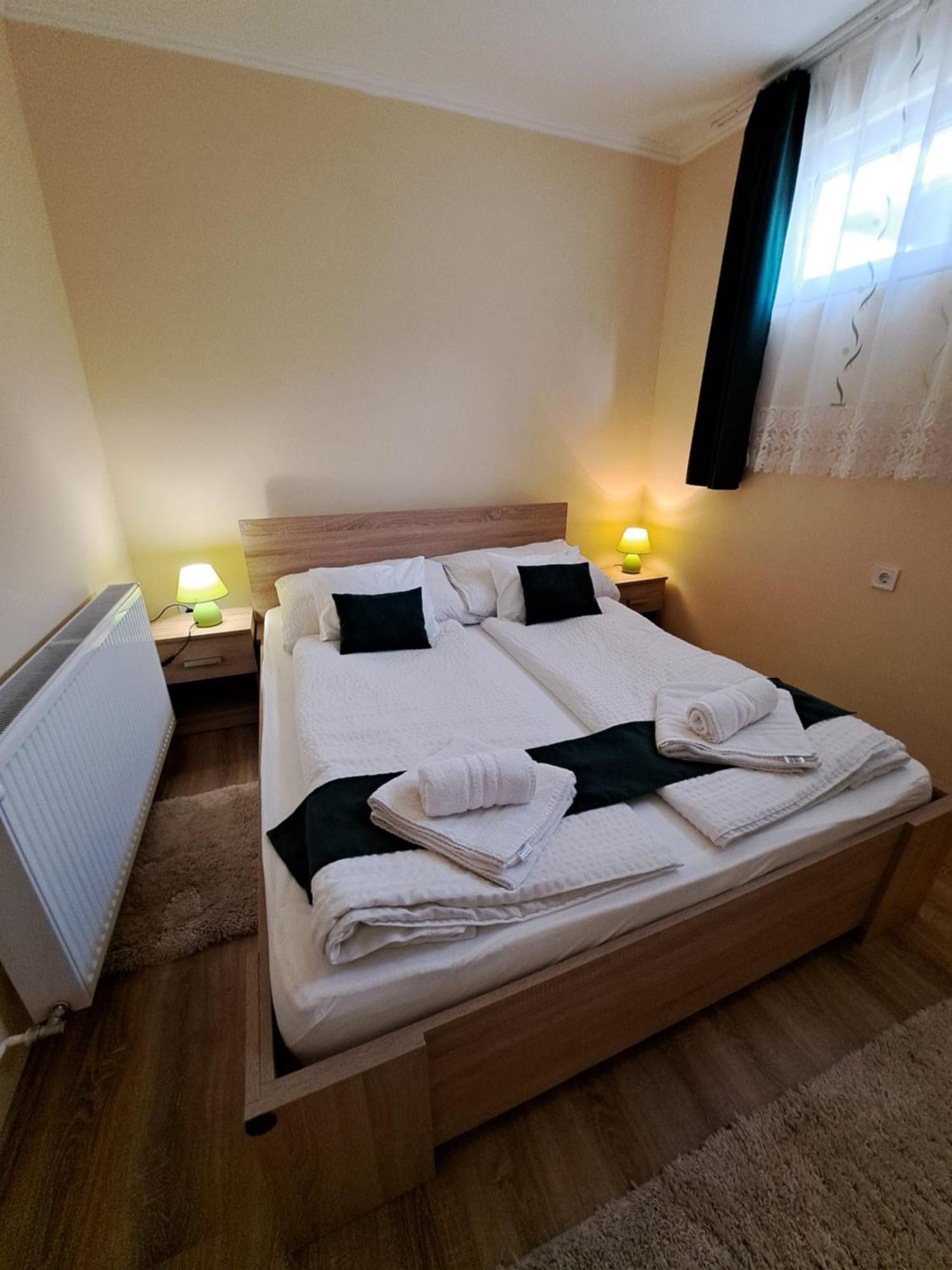 Jazmin Apartman 佐洛卡罗斯 外观 照片