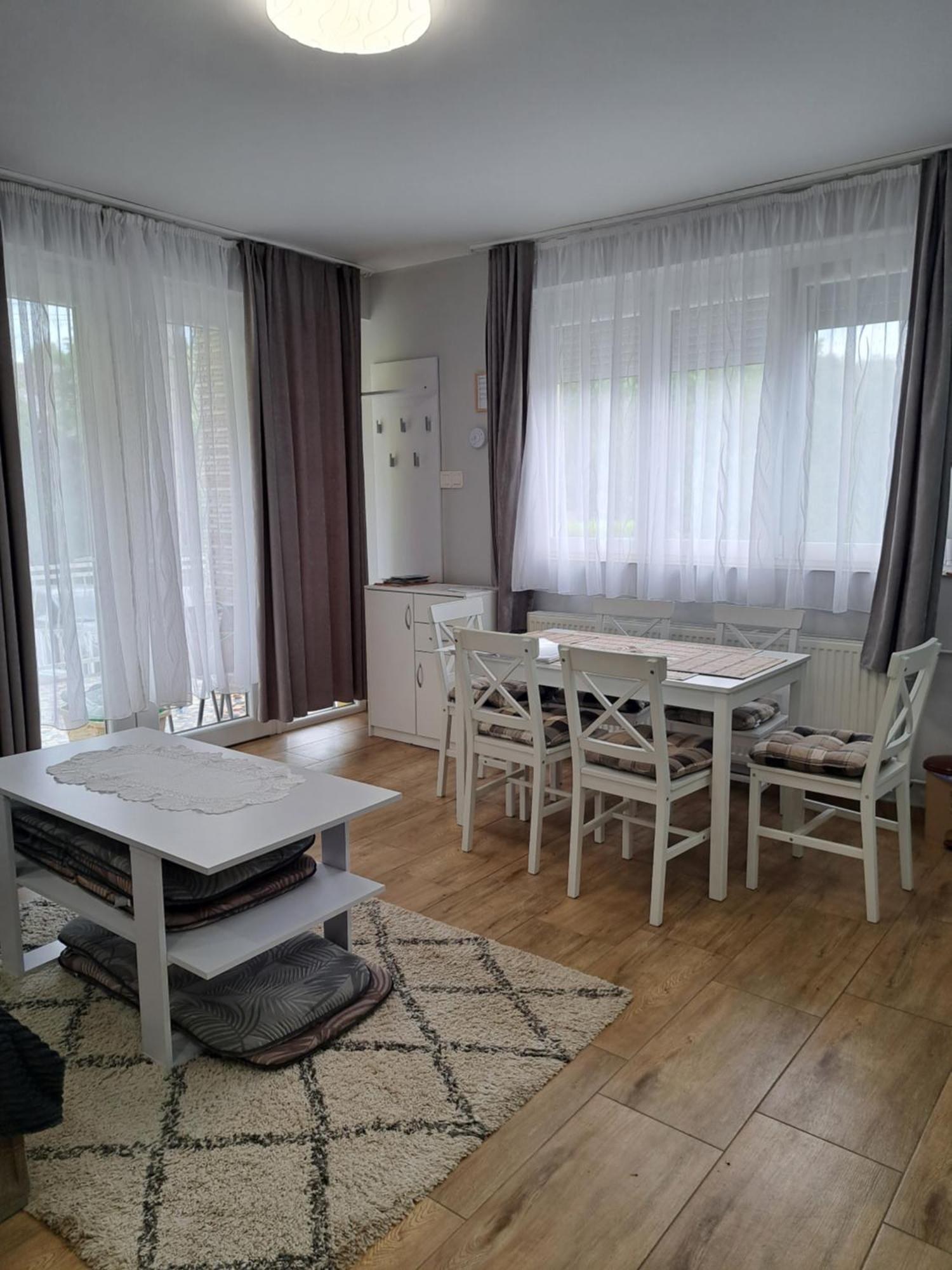 Jazmin Apartman 佐洛卡罗斯 外观 照片